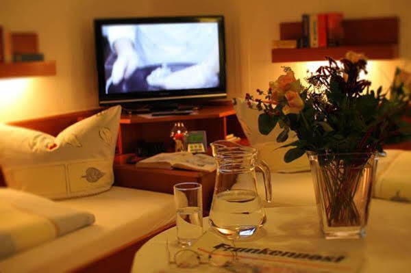 Haus Am Kurpark Hotel Garni Bad Steben Dış mekan fotoğraf